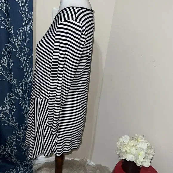 Vince Camuto Black White Stripe Asymmetrical Tunic Top 3/4 Sleeves Stretch sz M - Picture 3 of 9